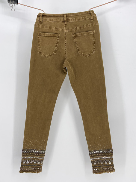 Premium Designer Jeans with Paisley Accents - Fashion Forward Collection! - Image 7
