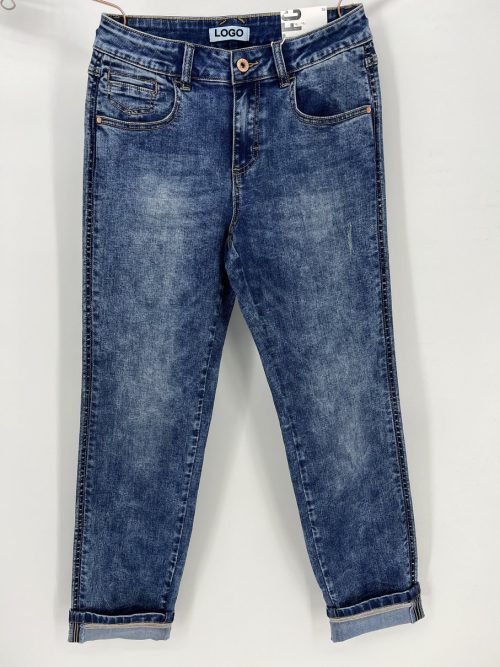 stretch denim jeans, cotton spandex jeans, washed blue denim, chain detail jeans, urban style jeans, mid-rise straight jeans, custom logo denim, casual streetwear jeans, stretchy denim pants, stylish jeans with chain